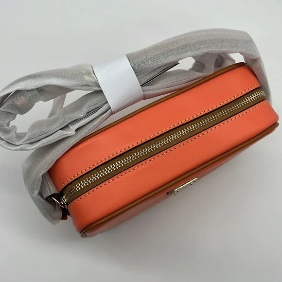 Dooney & Bourke Wexford Leather Camera Crossbody Coral - Picture 4 of 14